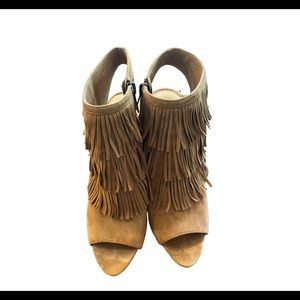 Vince Camuto suede leather fringe sling back heels